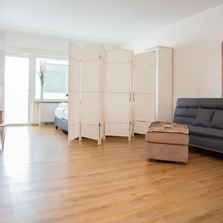 Welcome In - In Mit Balkon Und Abstellraum